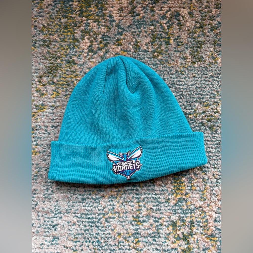 Y2K Adidas Charlotte Hornets knot logo beanie stocking hat